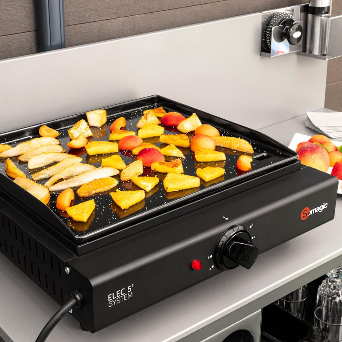 SOMAGIC Oliana Cast-Iron Electric Griddle